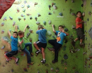  Celebrate your birthday in a climbing gym 